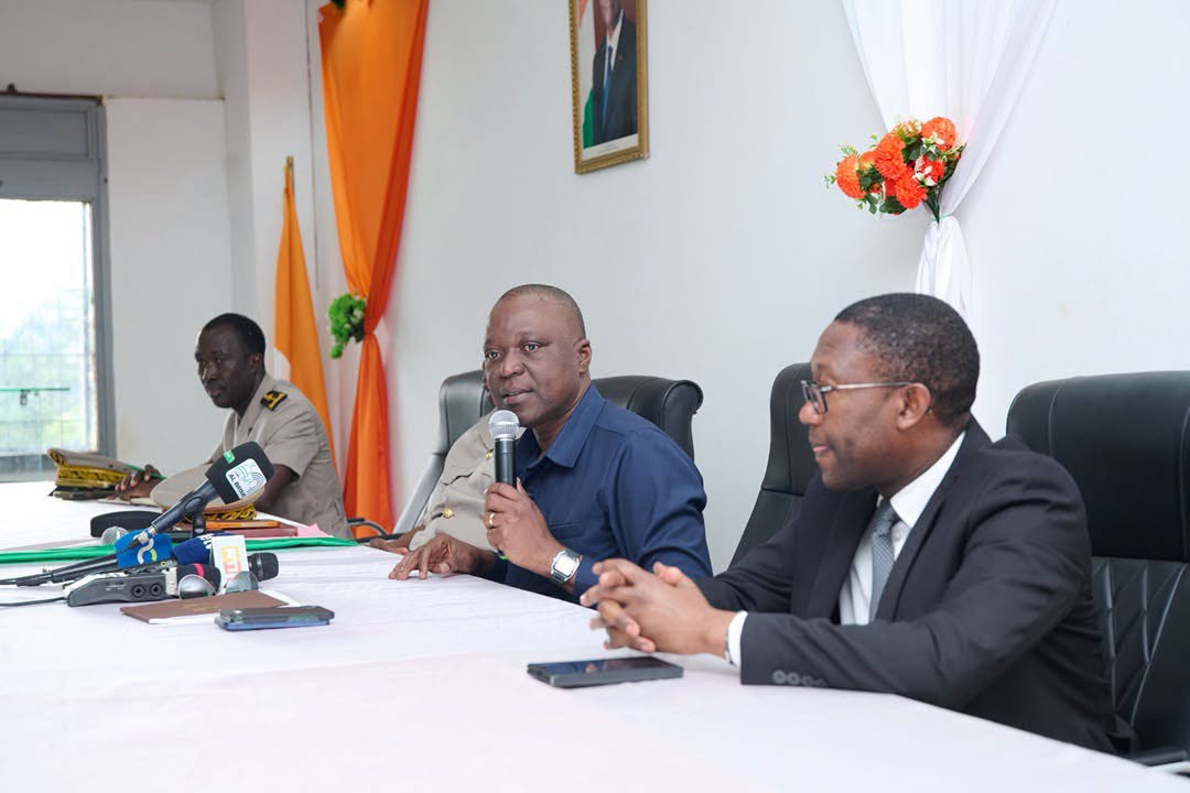 MAN : Le ministre Amadou Koné sensibilise les transporteurs au respect du code de la route et à la professionnalisation du secteur